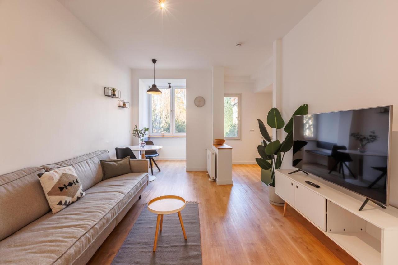 Glueck Auf Appartements Hufelandstrasse Essen Luaran gambar